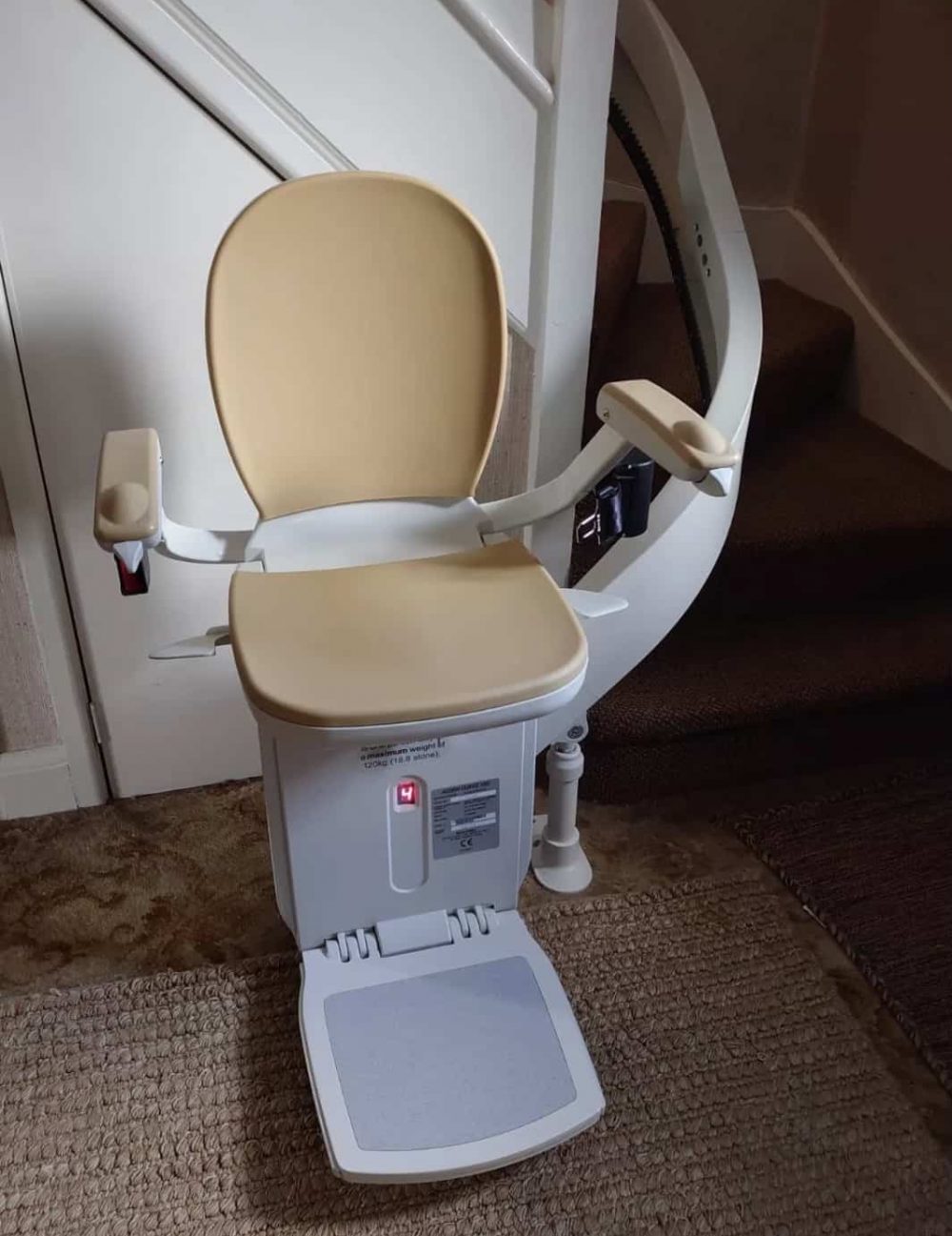 Reconditioned-Curved-Stairlift-New